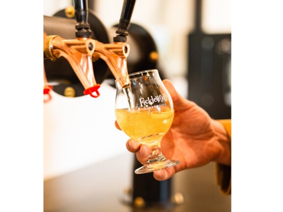 Ficklewood_WebSize_Glass_R-min